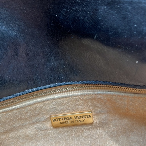 Authentic Vintage Bottega Veneta Handbag - Picture 3 of 9